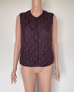 Uniqlo puffer vest