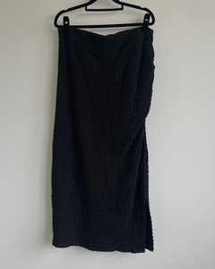 Decjuba Talisha textured stretch skirt