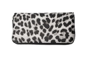 Products: Stilen Leopard Wallet - BE U