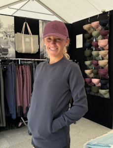 New: 'DEVINE' NAVY SWEATSHIRT