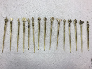 Products: Gold Tone bgifted