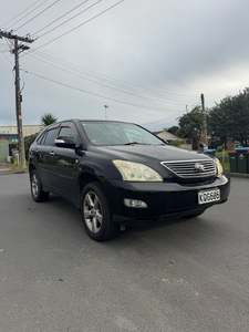 2007 Toyota Harrier 350G - Heated Leather Seats!