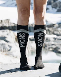 Socks: MONS ROYALE  - ULTRA CUSHION MERINO SNOW SOCK