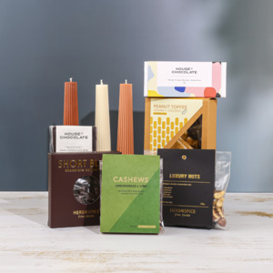 Curated Handmade Gift Boxes: Gourmet Candlelight Gift Box