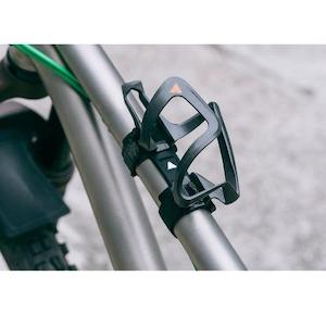 Granite Design: Granite Design AUX Carbon Bottle Cages