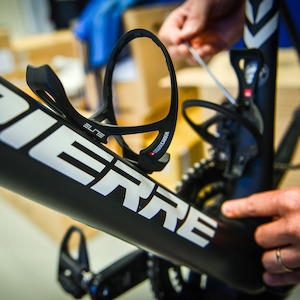 Elite: Elite PB Leggero Carbon Cages