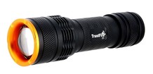 Products: Trustfire Z3 hunting light 1000 lumen zoom focus hunting kit