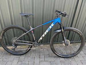 Mountain Bikes: Trek Marlin 8 29" DISC (SRAM GX 12 Spd) MTB - M/L - PICK UP HAWKES BAY