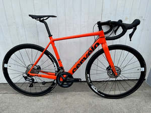 Premier: Cervelo R3 DISC (11 Spd Ultegra) - Medium