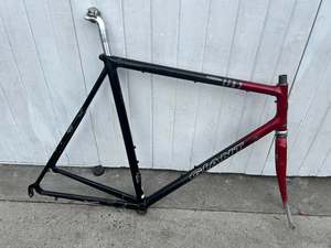 Road Bikes 1: Giant Cadex CFR2 Carbon FRAMESET - XXL