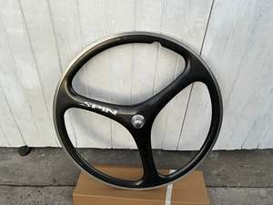 Spin TriSpoke Rear Carbon wheel - 10 Spd
