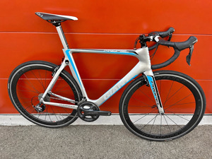 Road Bikes 1: Giant Propel Advanced 2 (11 Spd Ultegra) - Medium/Large