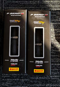 Tyres: PIRELLI P ZERO SL TLR RACE 26mm