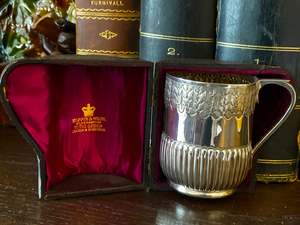 Vintage Jewellery: Christening Mug, Sterling silver Mappin & Webb