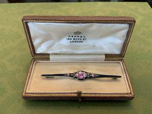 Vintage Jewellery: Antique Asprey Enamelled Brooch.