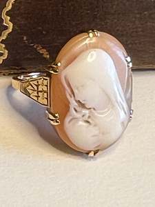 Antique Cameo Ring 18ct