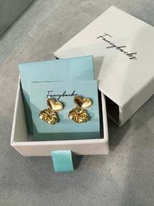Earrings: Fancybacks Earring backs.