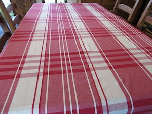 Products: Red Check 100 % Cotton Tablecloth
