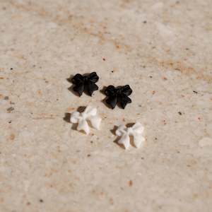 All: Bow Bliss - That Girl