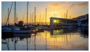 Landscape: Sunrise on Oriental Parade