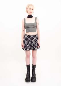 Depth Of Scye: Ruffle Choker- black