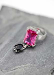 Kick In The Eye: Mirror Forever ring