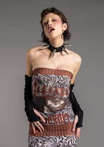 Black patent super spike choker