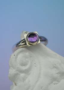 Pedestal Ring- amethyst