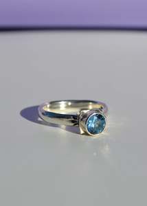 M V H Jewellery: Pedestal Ring- sky topaz