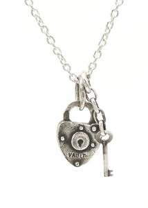 Screaming Jewellery: Vault Pendant
