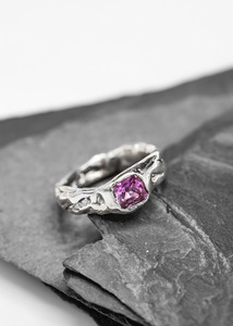 Rings: Pink Bitz ring