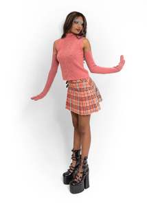 Vintage Knitwear: Cable knit vest with matching gloves