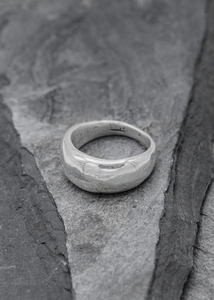Jewellery: Silka ring