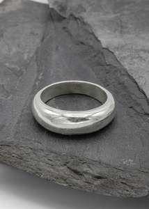 Jewellery: Dome Stacker ring