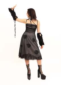Independent Designer: Damsel Sleeves- black