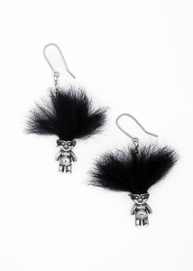 Troll earrings- black