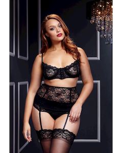 Lingerie: Lacy Bra Cincher Panty 3 Pc Set
