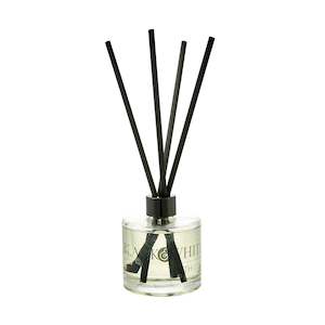 BLACK & WHITE HOMEWARE - ROOM FRAGRANCE SIGNATURE GLASS CHRISTMAS 250 ml