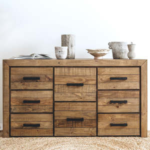Raglan Dresser