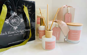 Flowers Gift Items: Peony Blush gift pack Medium