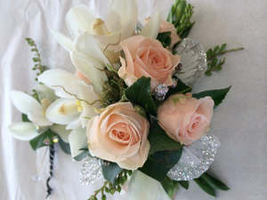 Ball Formal Flowers: Wrist Spray
