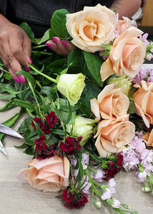 Flower bouquets: Florist’s choice