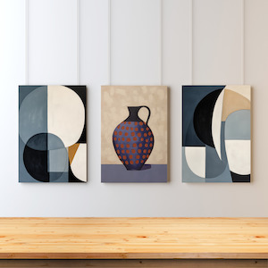 Vase in the Middle Art Set