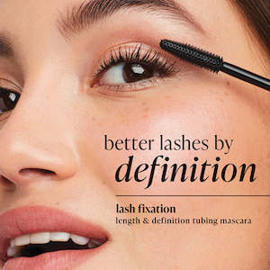 Make Up: Lash Fixation Tubing Mascara
