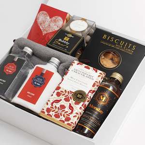 Valentines Gifts For Him: The Way To His Heart Gift Box