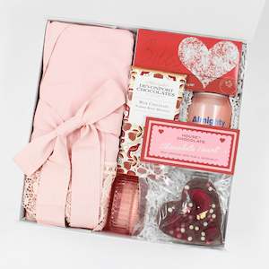 Valentines Gifts For Her: Pamper Her Gift Box