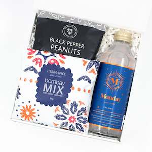 Gifts Under 100: Snacky Snack Gift Box