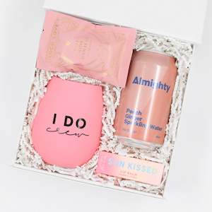 Gifts Under 100: The Summer Bridesmaid Gift Box