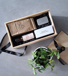 Gift Box for Him Small - Bloom Bouquets