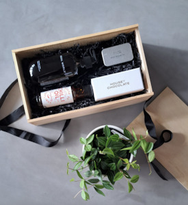 Gift Box for Him Signature - Bloom Bouquets